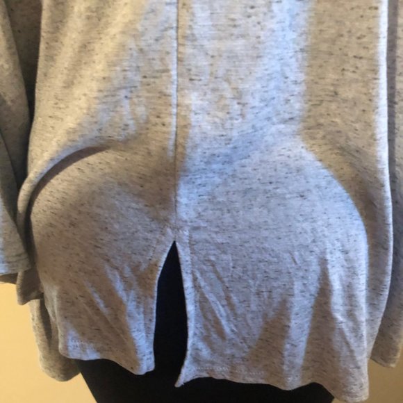 Story Teller Grey Multicolored Poncho Ruffle  812  NWT Boutique - Picture 4 of 4